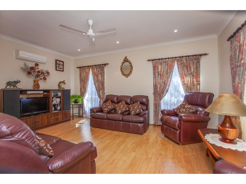 2 Gumnut Drive, Sarina QLD 4737