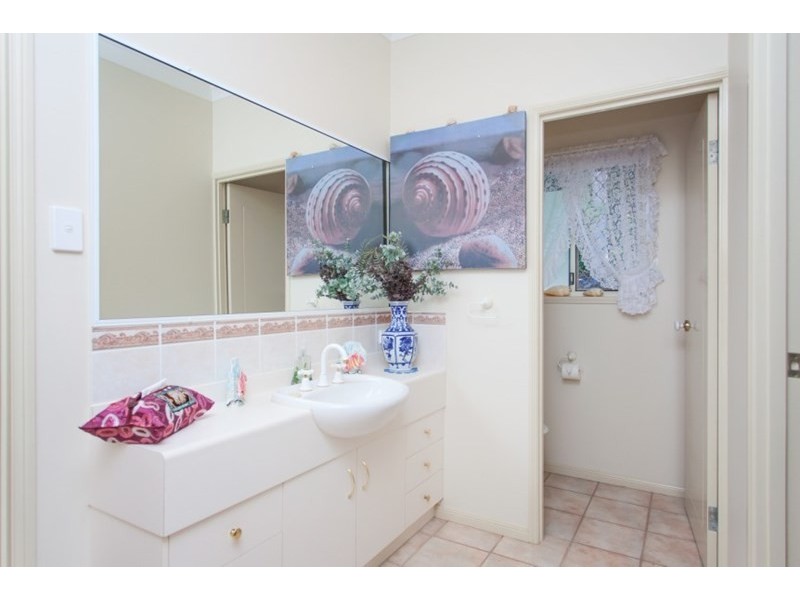 2 Gumnut Drive, Sarina QLD 4737