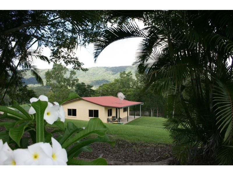 141 Muller Road, Sarina QLD 4737