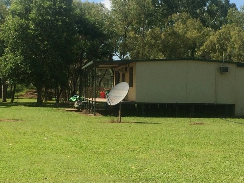 327 Weaver Road, Ayr QLD 4807