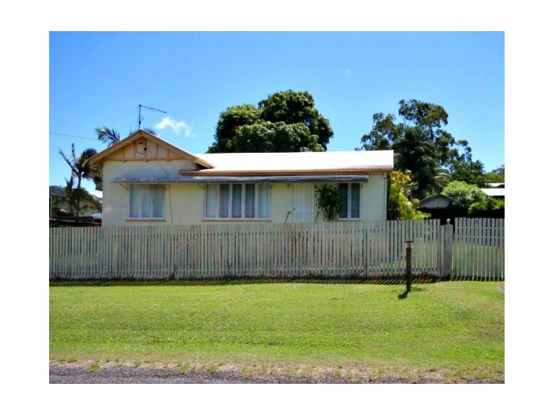 3 Swayne Street, Sarina QLD 4737