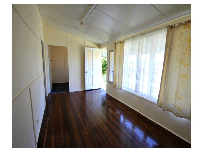 3 Swayne Street, Sarina QLD 4737