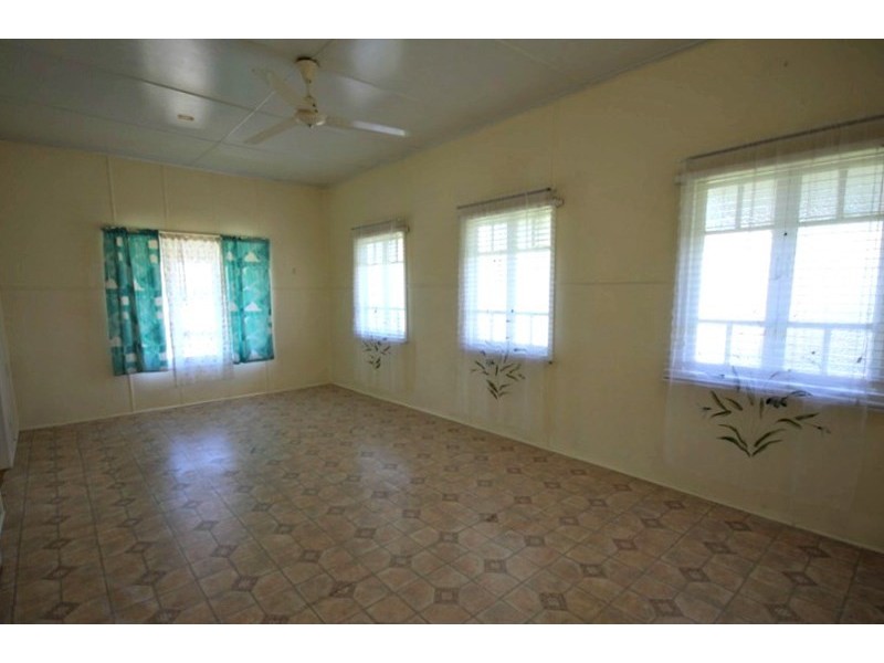 3 Swayne Street, Sarina QLD 4737