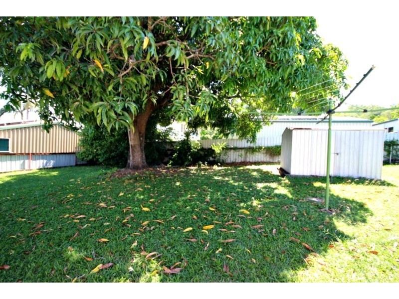 3 Swayne Street, Sarina QLD 4737