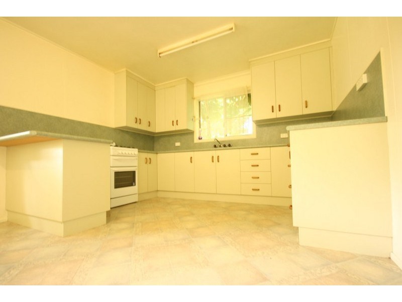 54 Crescent, Armstrong Beach QLD 4737