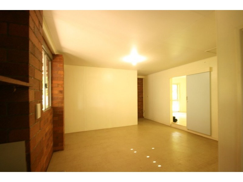 54 Crescent, Armstrong Beach QLD 4737