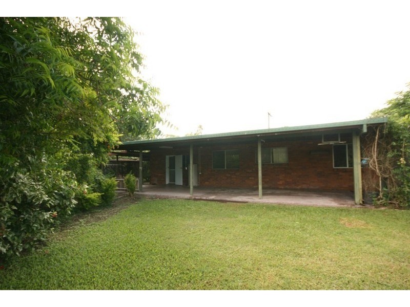 54 Crescent, Armstrong Beach QLD 4737