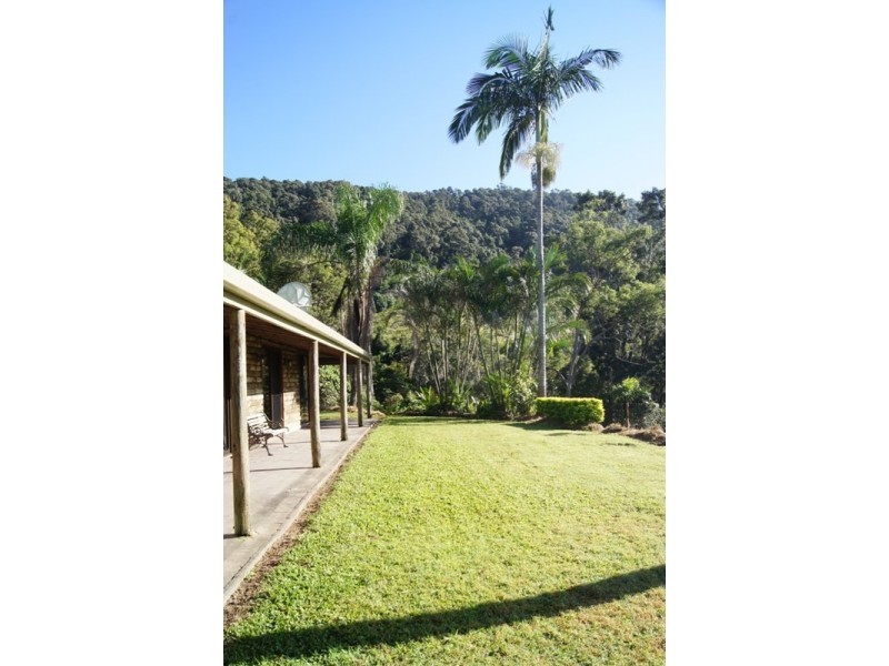 603 East Funnel Creek Road, Sarina Range QLD 4737