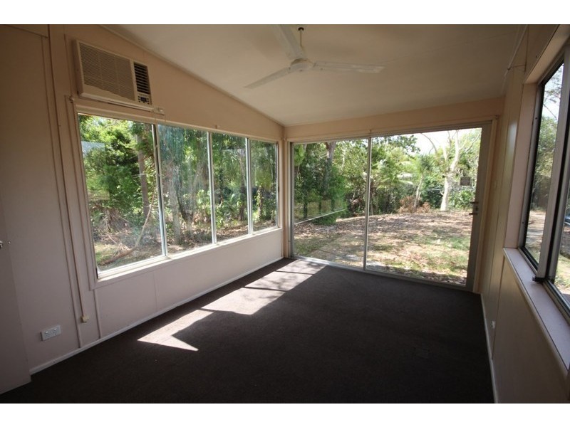 8 Maralyn Avenue, Sarina QLD 4737