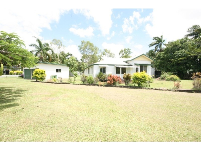 64 Range Road, Sarina QLD 4737