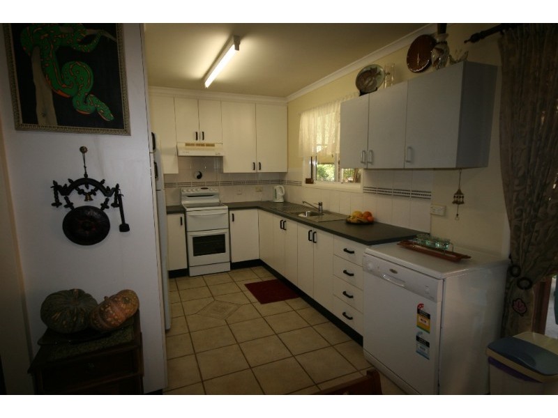 9 Hay Point Road, Mackay QLD 4740