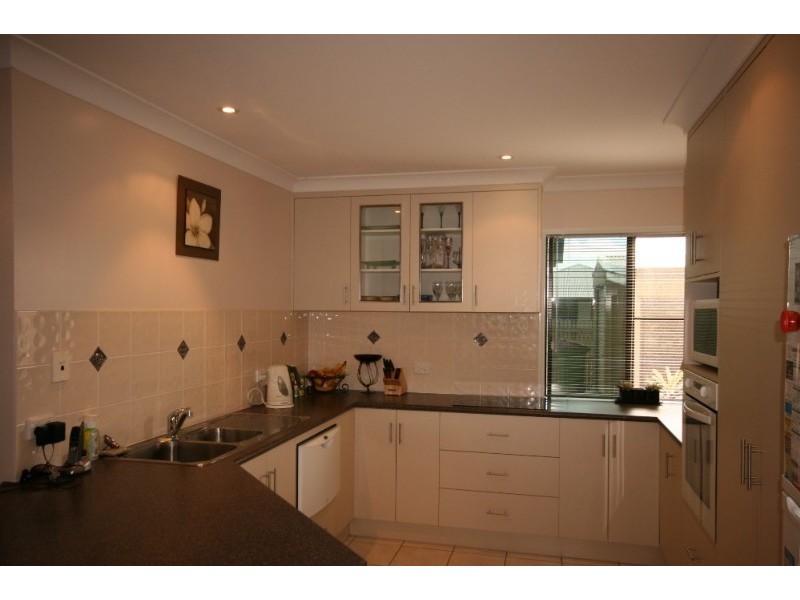 14 Brooksfield Drive, Mackay QLD 4740