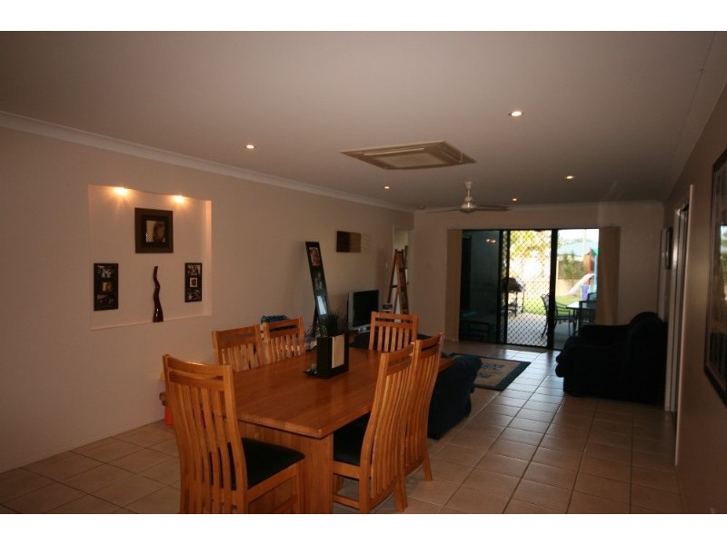 14 Brooksfield Drive, Mackay QLD 4740