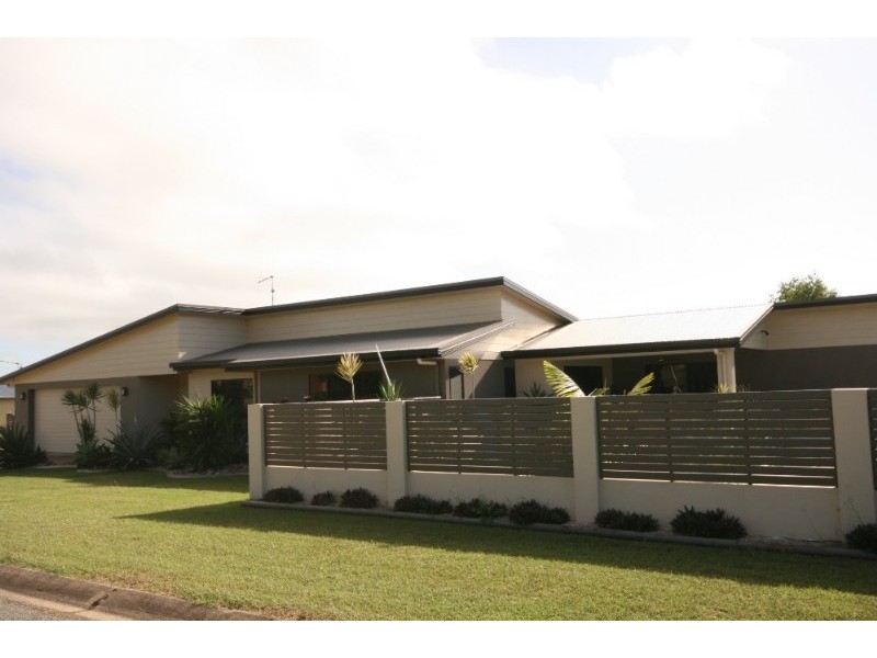 14 Brooksfield Drive, Mackay QLD 4740