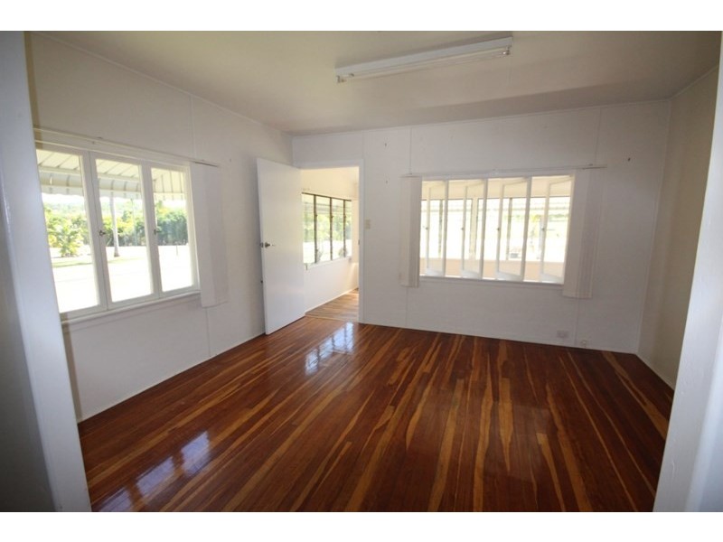 890 Sarina Beach Road, Sarina QLD 4737