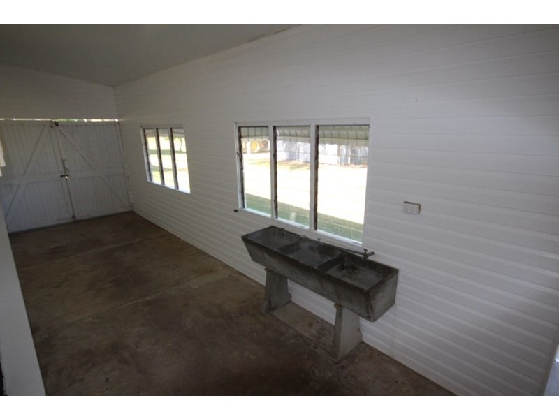 890 Sarina Beach Road, Sarina QLD 4737