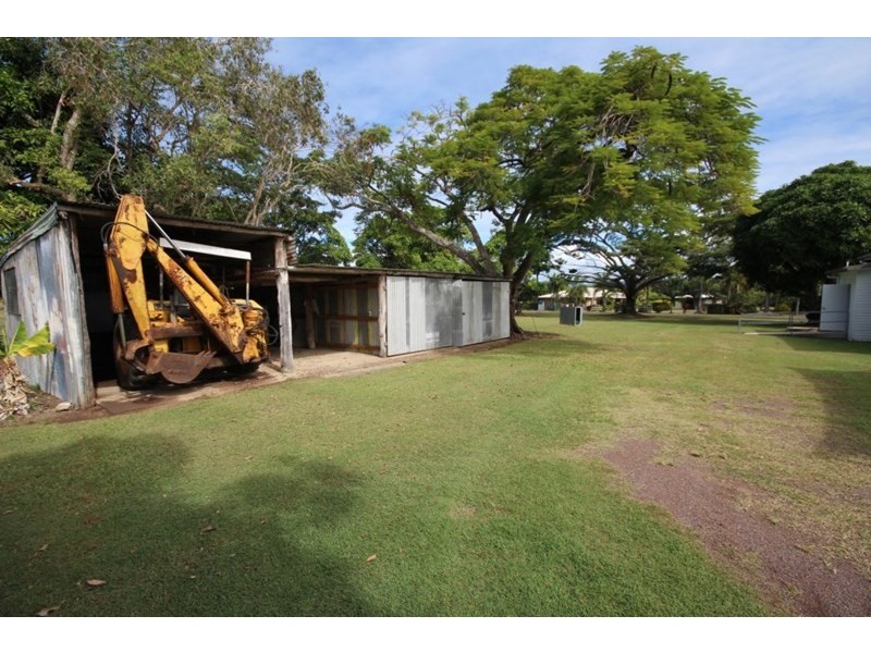 890 Sarina Beach Road, Sarina QLD 4737