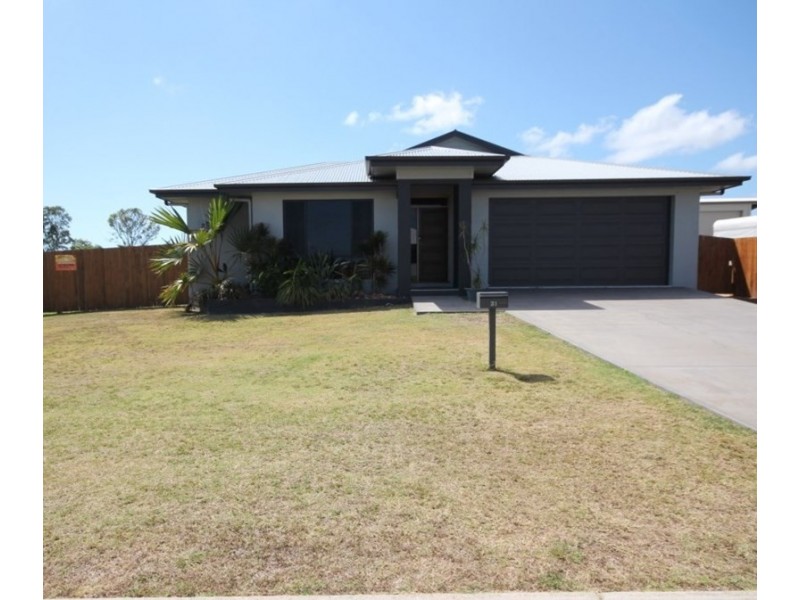 31 Reef Drive, Sarina QLD 4737