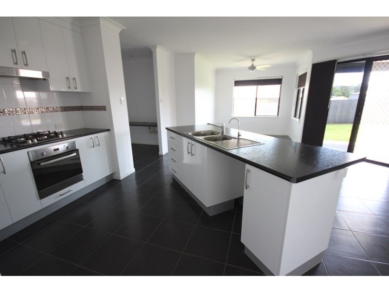 31 Reef Drive, Sarina QLD 4737