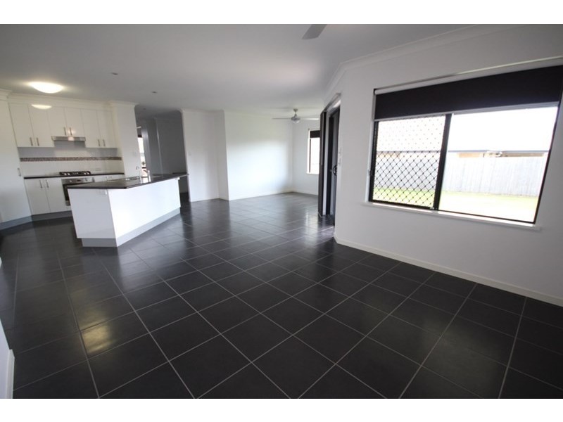 31 Reef Drive, Sarina QLD 4737