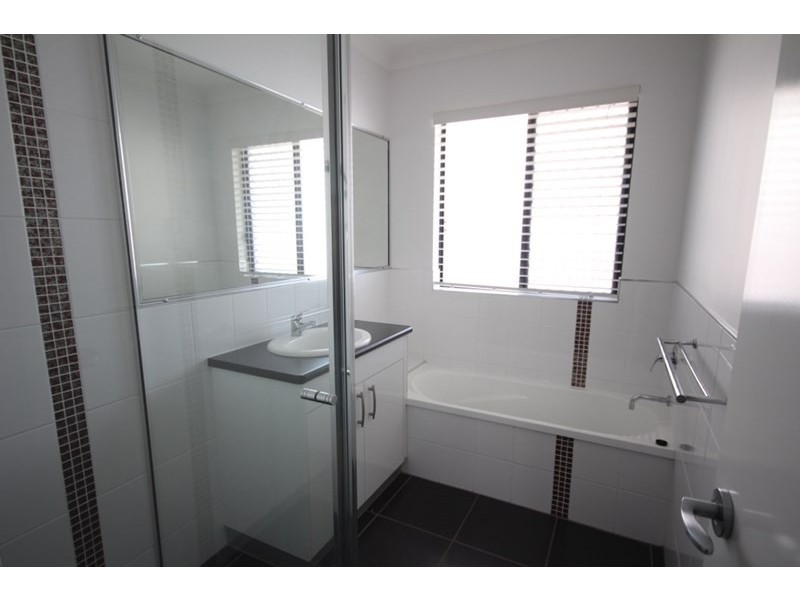 31 Reef Drive, Sarina QLD 4737