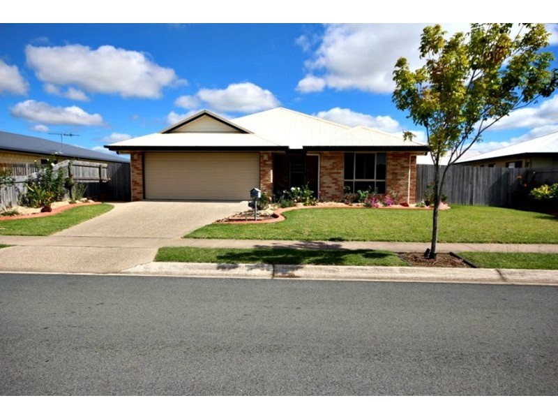 49 Pacific Avenue, Sarina QLD 4737