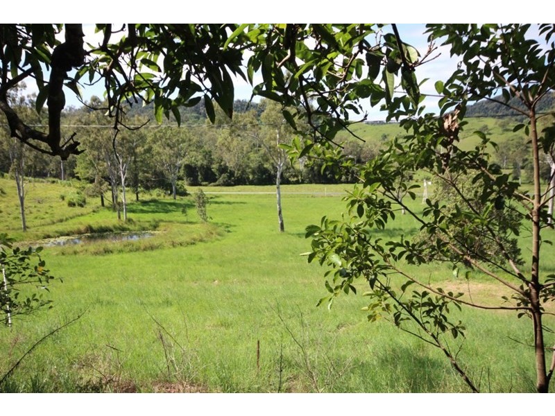 1588 Sarina Marlborough, Sarina Range QLD 4737