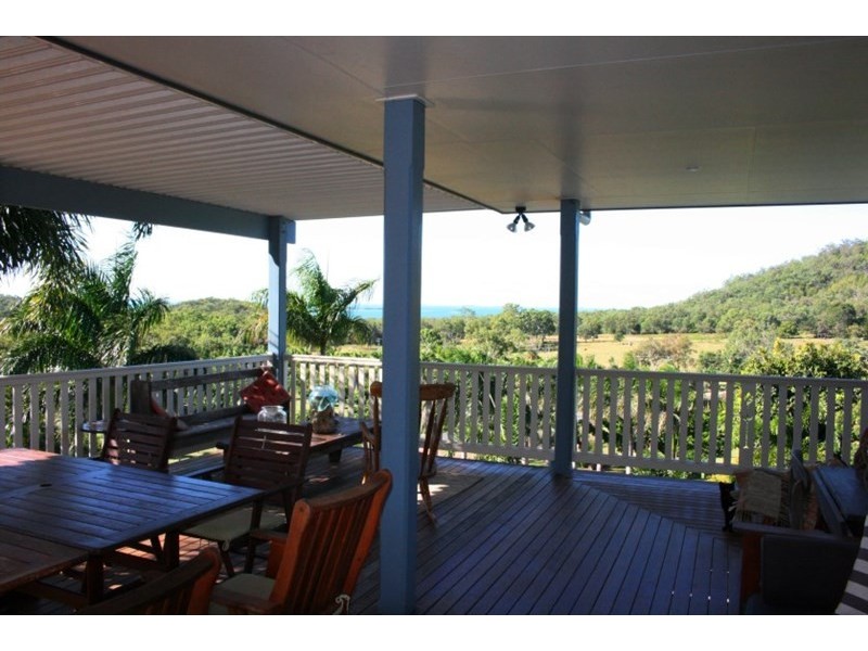 17 Wright Road, Sarina QLD 4737