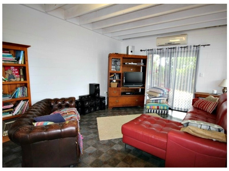 17 Wright Road, Sarina QLD 4737