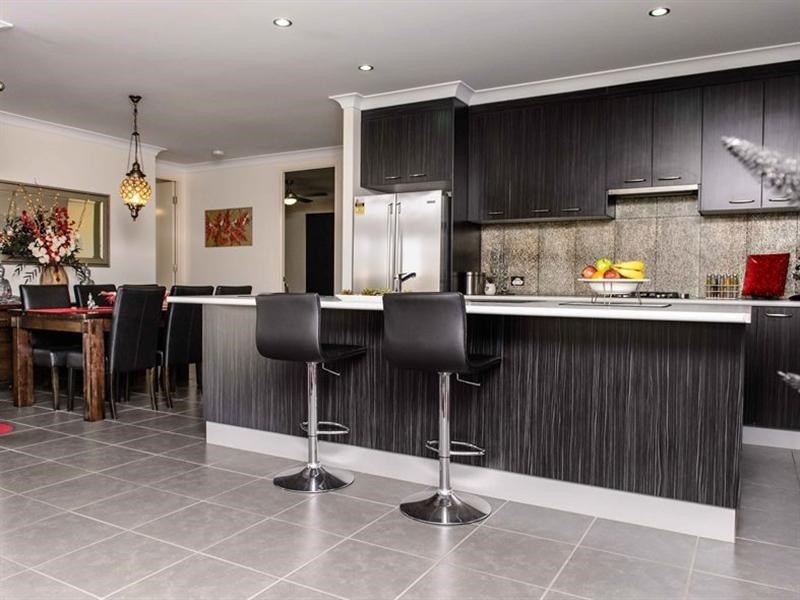 19 Reef Drive, Sarina QLD 4737