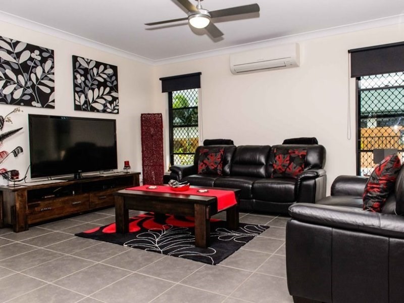 19 Reef Drive, Sarina QLD 4737