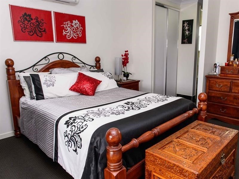 19 Reef Drive, Sarina QLD 4737