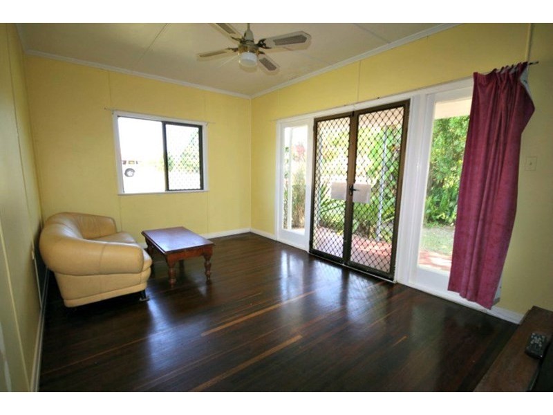 85 Range Road, Sarina QLD 4737