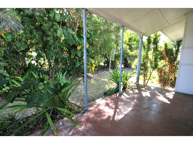 85 Range Road, Sarina QLD 4737