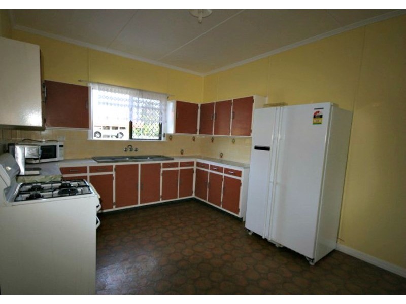 85 Range Road, Sarina QLD 4737