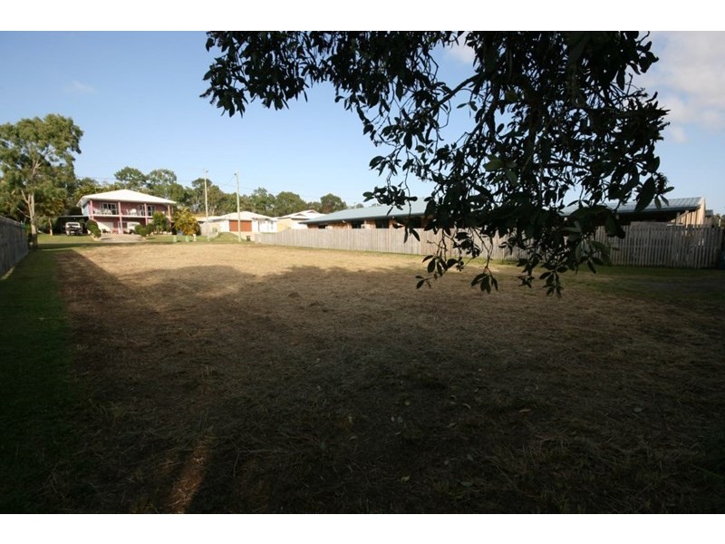 32 Brooksfield Drive, Sarina Beach QLD 4737