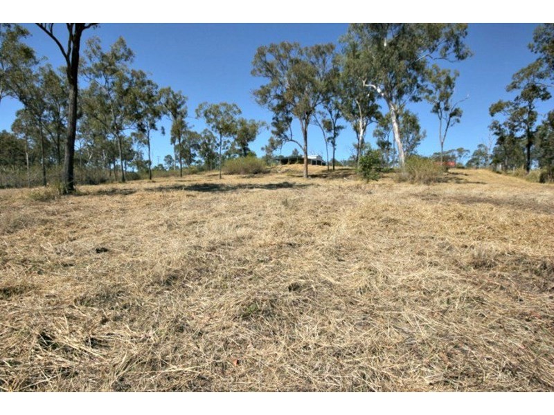 24 Lawrie Road, Sarina Range QLD 4737