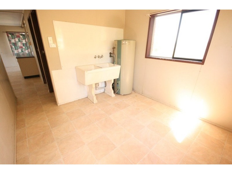 20 Pop Petersen, Sarina Beach QLD 4737