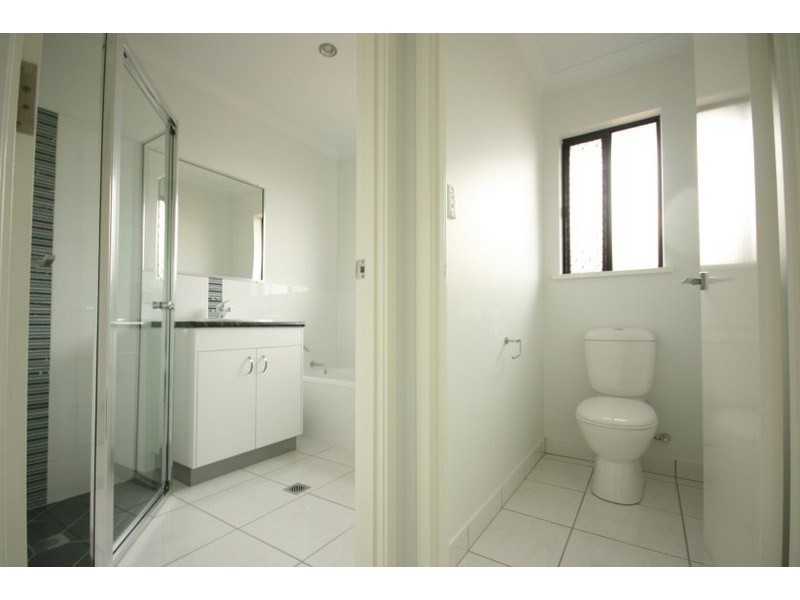 2 Ocean Court, Sarina QLD 4737