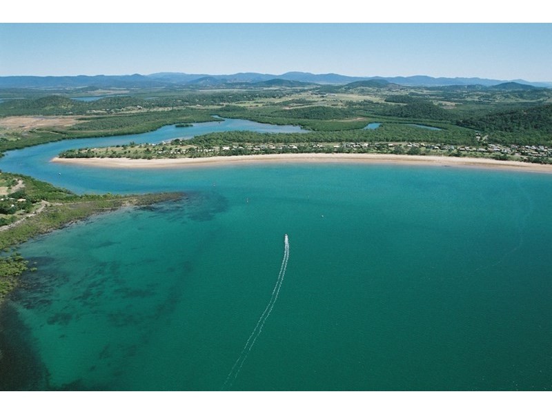 687 Grasstree Road, Sarina QLD 4737