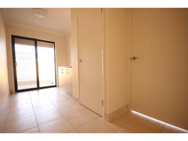 18 Pacific, Sarina QLD 4737