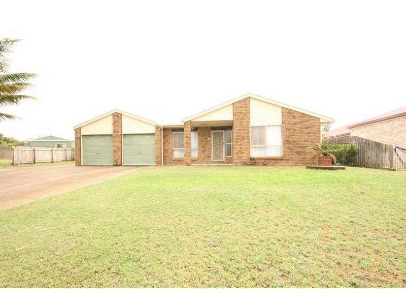 8 Castaway Court, Hay Point QLD 4740