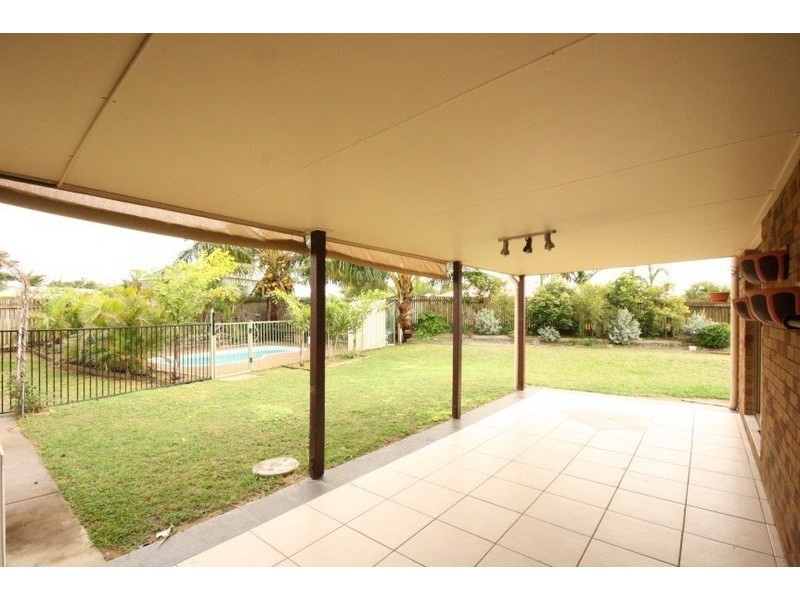 8 Castaway Court, Hay Point QLD 4740