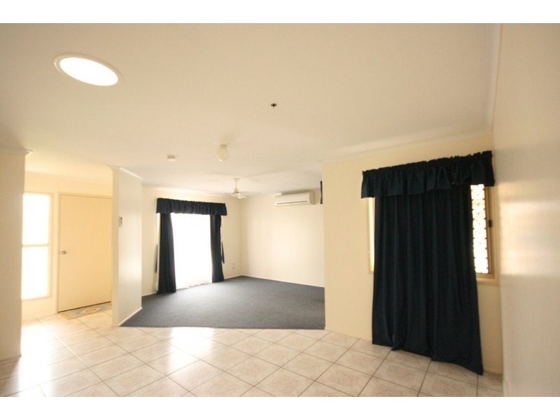8 Castaway Court, Hay Point QLD 4740