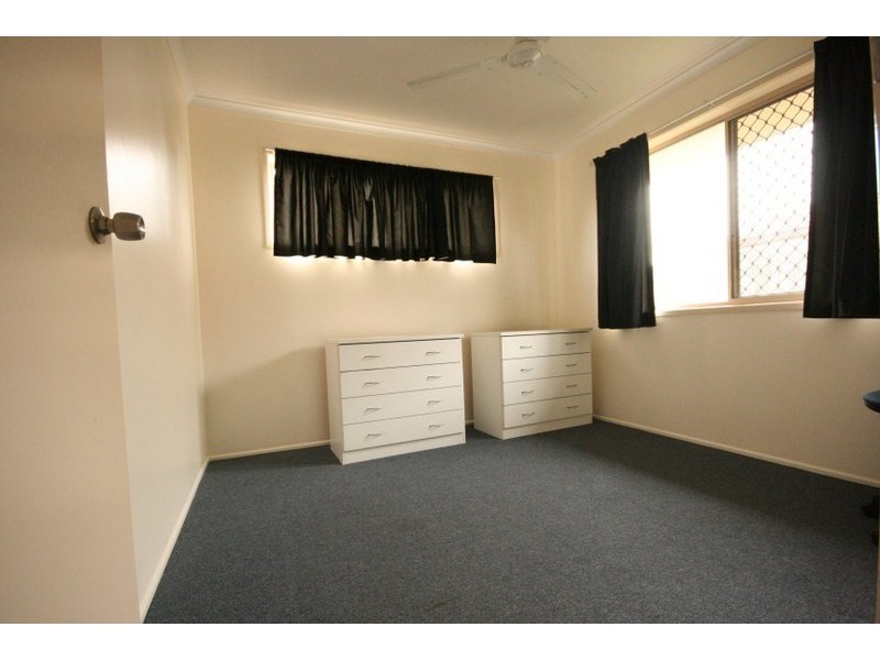 8 Castaway Court, Hay Point QLD 4740