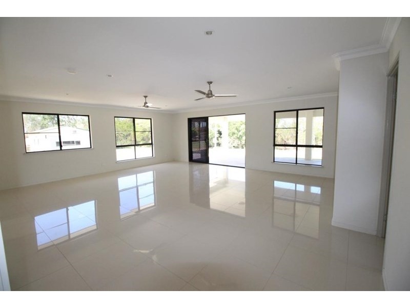 41 Miles/Sunnyside, Sarina QLD 4737