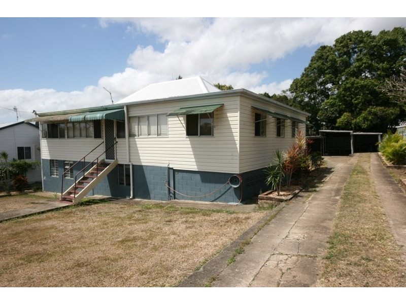 27 Leslie Street, Sarina QLD 4737