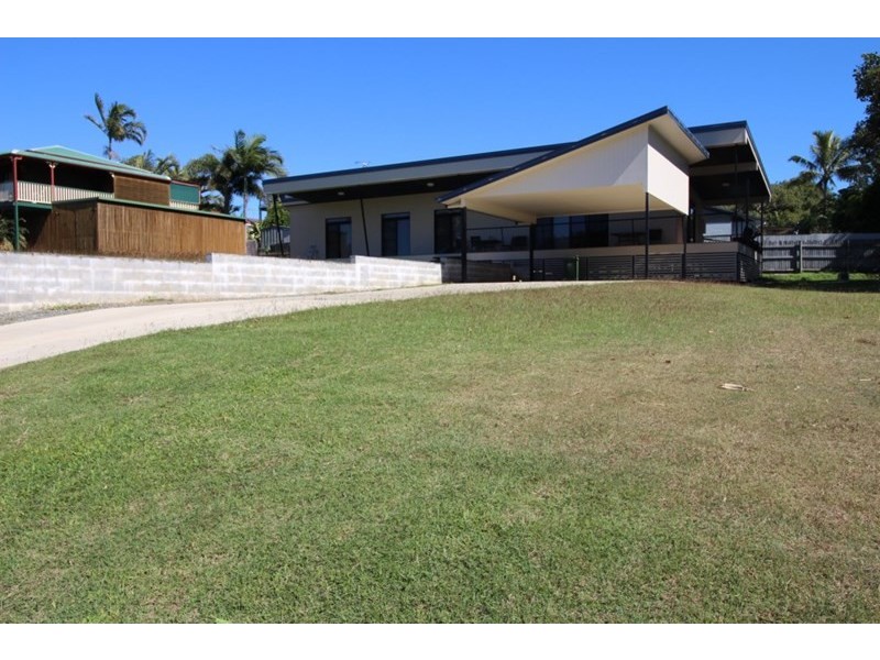 9 Silver Street, Grasstree Beach QLD 4740