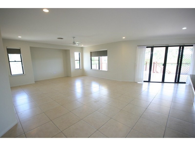 32 Morris, Campwin Beach QLD 4737