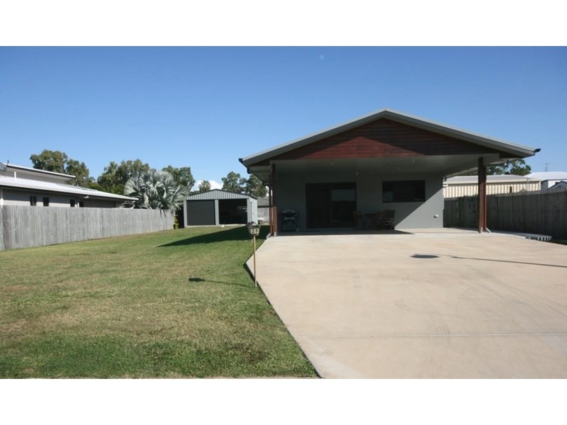39 Deguara Avenue, Armstrong Beach QLD 4737